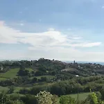 Il Lauro 3* San Costanzo