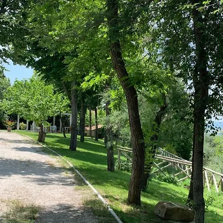 לינה וארוחת בוקר Il Lauro San Costanzo