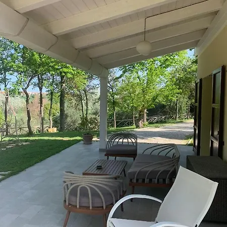 Il Lauro Bed and breakfast San Costanzo