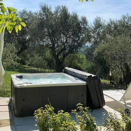 Il Lauro San Costanzo